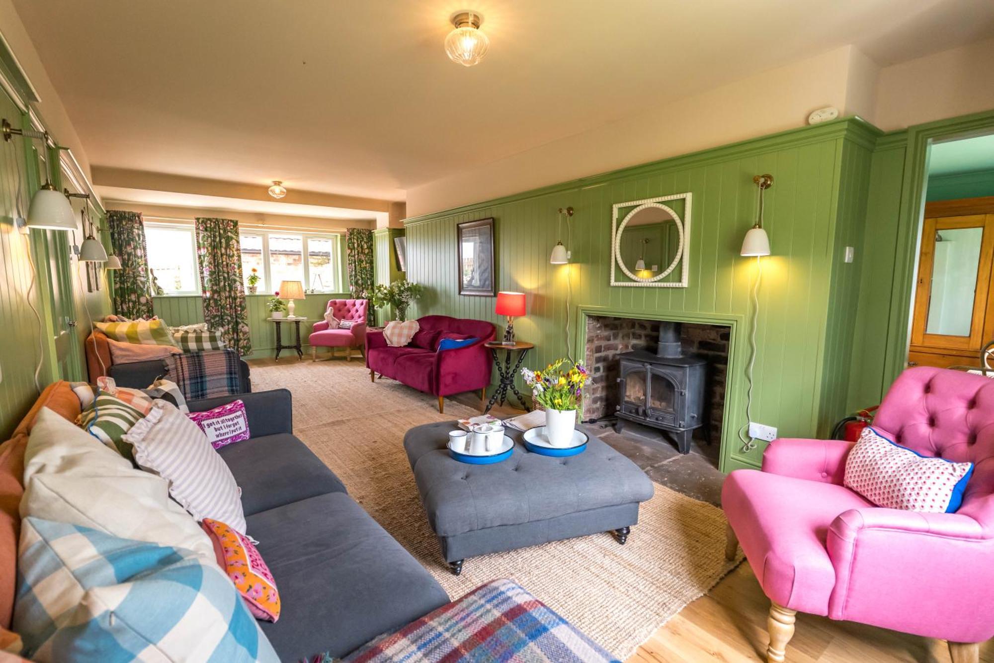 Large Country Cottage, Sleeps 8 - Spa Facilities, Garden Bar, Catering Services, Free Parking, Nature Reserve, Hen Parties Scunthorpe Exterior foto